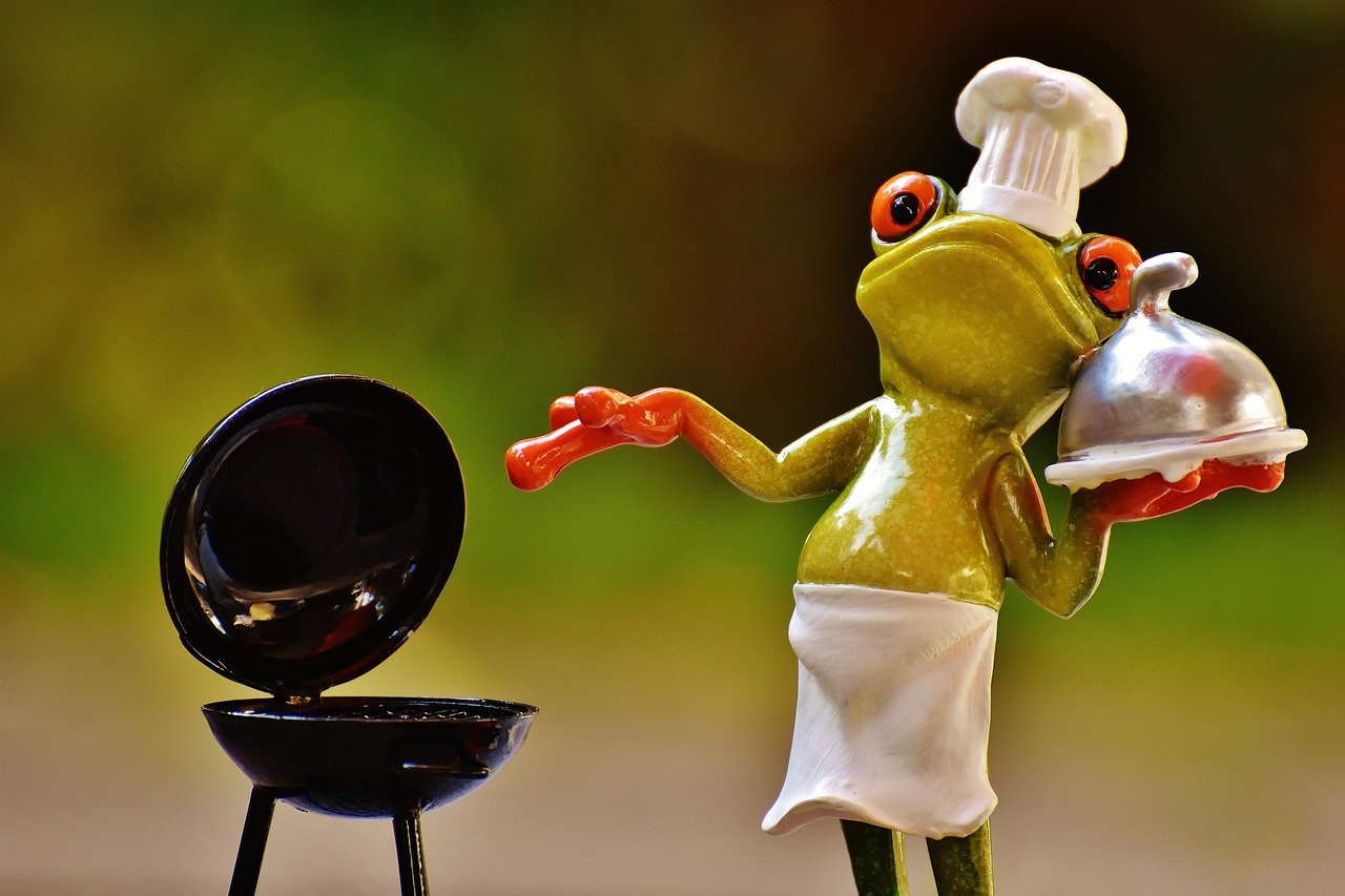 frog, cook, grill-1708735.jpg